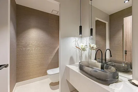 Apartamento de 4 dormitorios en venta en Barcelona, Cataluña, Spain № 1781 - foto 24