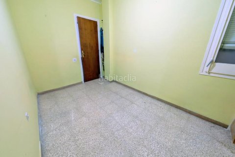 Apartamento de 3 dormitorios en venta en Sants-Montjuïc, Barcelona, Cataluña, Spain № 2193 - foto 11