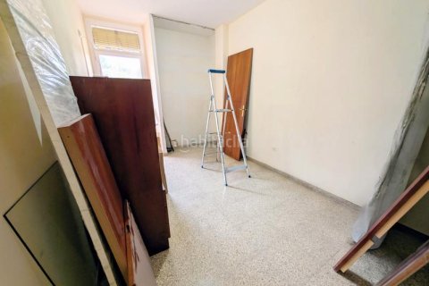 Apartamento de 3 dormitorios en venta en Sants-Montjuïc, Barcelona, Cataluña, Spain № 2196 - foto 17