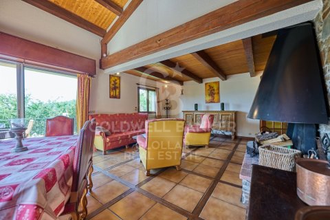 Сasa de 4 dormitorios en venta en Cataluña, Spain № 5626 - foto 8