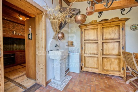 Сasa de 4 dormitorios en venta en Cataluña, Spain № 5626 - foto 15