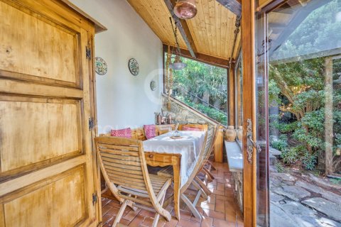 Сasa de 4 dormitorios en venta en Cataluña, Spain № 5626 - foto 17