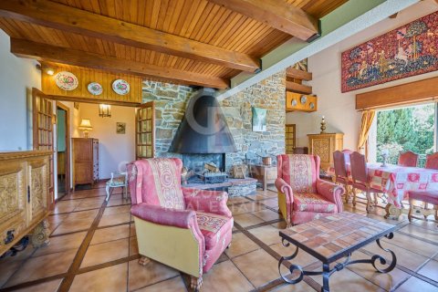 Сasa de 4 dormitorios en venta en Cataluña, Spain № 5626 - foto 5