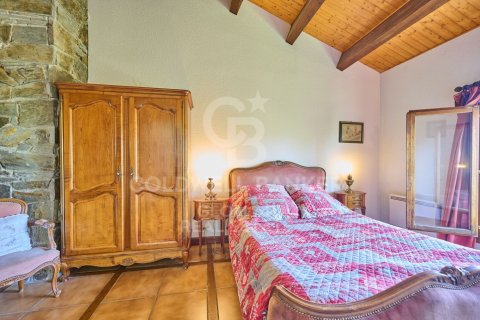 Сasa de 4 dormitorios en venta en Cataluña, Spain № 5626 - foto 24