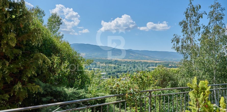 Сasa de 4 dormitorios en venta en Cataluña, Spain № 5626