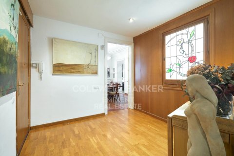 Apartamento de 2 dormitorios en venta en Barcelona, Cataluña, Spain № 5625 - foto 8