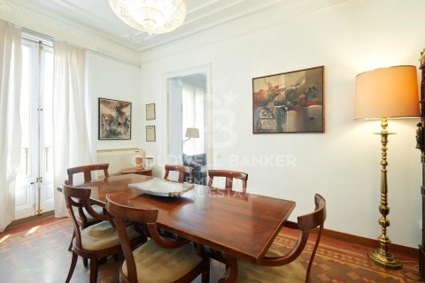 Apartamento de 2 dormitorios en venta en Barcelona, Cataluña, Spain № 5625 - foto 6