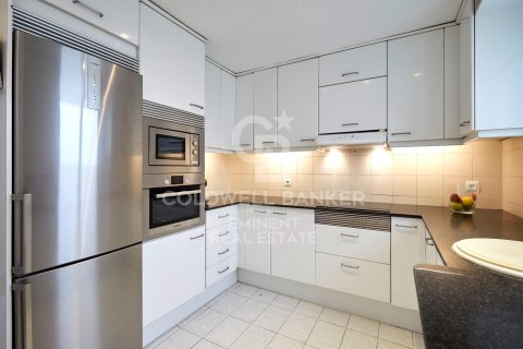 Apartamento de 2 dormitorios en venta en Barcelona, Cataluña, Spain № 5625 - foto 12