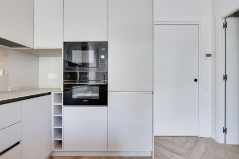Купить квартиру в Барселона, Испания с 4 комнаты, 78м², № 8131 - фото 14