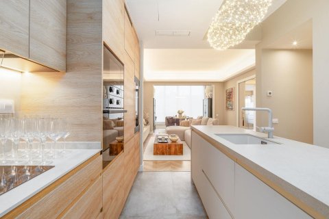 3 bedrooms apartment for sale in Barcelona, Catalonia, Spain № 8130 - photo 8