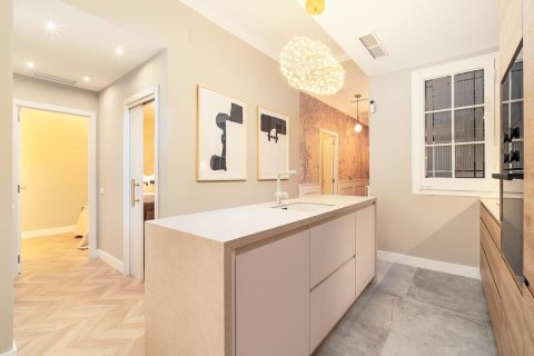 3 bedrooms apartment for sale in Barcelona, Catalonia, Spain № 8130 - photo 11