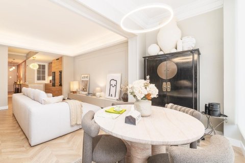 3 bedrooms apartment for sale in Barcelona, Catalonia, Spain № 8130 - photo 15