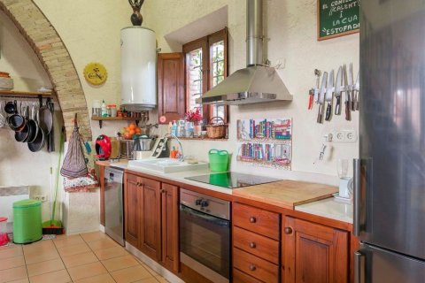 Сasa de 12 dormitorios en venta en Cataluña, Spain № 8129 - foto 16