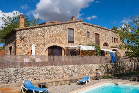 Сasa de 12 dormitorios en venta en Cataluña, Spain № 8129 - foto 2