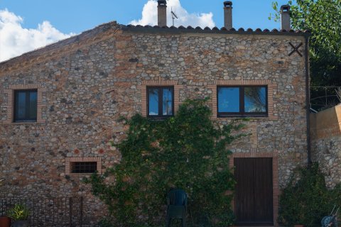Сasa de 12 dormitorios en venta en Cataluña, Spain № 8129 - foto 7