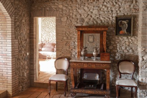 Сasa de 12 dormitorios en venta en Cataluña, Spain № 8129 - foto 5