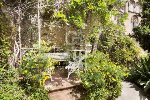 Сasa de 5 dormitorios en venta en Barcelona, Cataluña, Spain № 5972 - foto 3