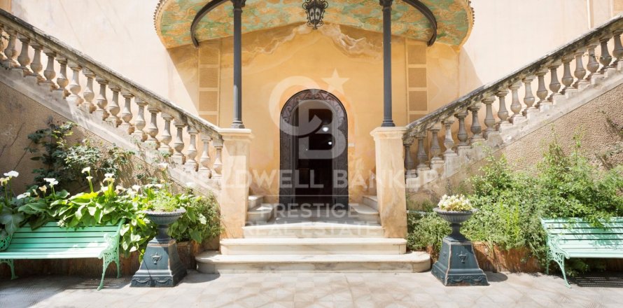Сasa de 5 dormitorios en venta en Barcelona, Cataluña, Spain № 5972