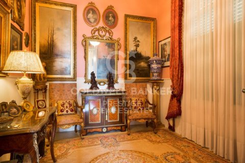 Сasa de 5 dormitorios en venta en Barcelona, Cataluña, Spain № 5972 - foto 12