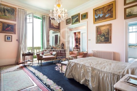 Сasa de 5 dormitorios en venta en Barcelona, Cataluña, Spain № 5972 - foto 15