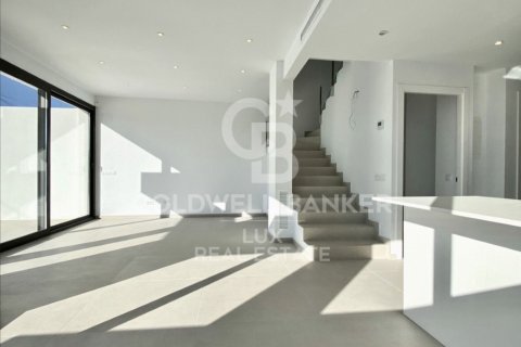 4 bedrooms house for sale in Empuriabrava, Girona, Catalonia, Spain № 5966 - photo 2