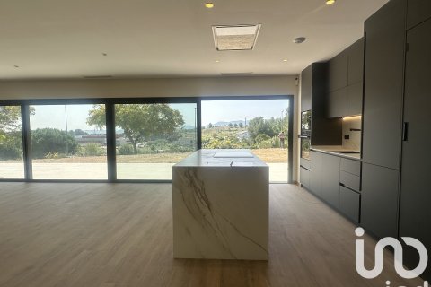 Купить дом в Сан-Эстеве-Сесровирес, Испания с 4 спальни, 237.34м², № 4846 - фото 6