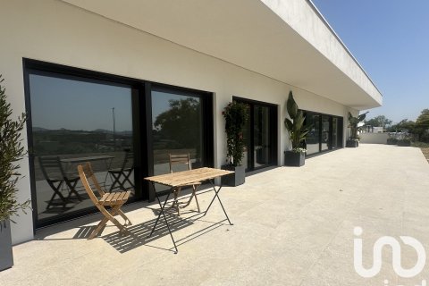 Купить дом в Сан-Эстеве-Сесровирес, Испания с 4 спальни, 237.34м², № 4846 - фото 1
