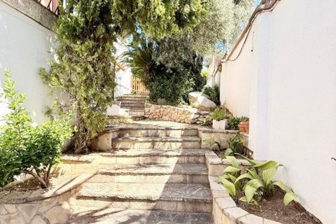 Сasa de 7 dormitorios en venta en Calafell, Tarragona, Cataluña, Spain № 4842 - foto 9