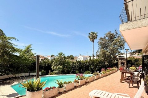 Сasa de 7 dormitorios en venta en Calafell, Tarragona, Cataluña, Spain № 4842 - foto 24