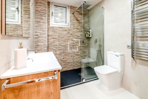 Apartamento de 3 dormitorios en venta en Sitges, Barcelona, Cataluña, Spain № 3948 - foto 21