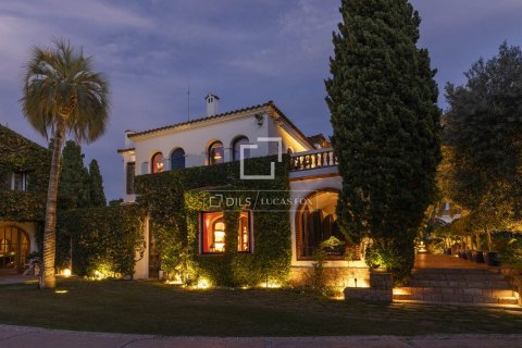 Villa de 8 dormitorios en venta en Sitges, Barcelona, Cataluña, Spain № 3943 - foto 13