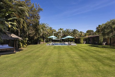 Villa de 8 dormitorios en venta en Sitges, Barcelona, Cataluña, Spain № 3943 - foto 19