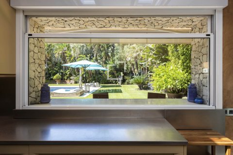 Villa de 8 dormitorios en venta en Sitges, Barcelona, Cataluña, Spain № 3943 - foto 27