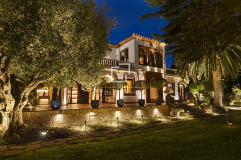 Villa de 8 dormitorios en venta en Sitges, Barcelona, Cataluña, Spain № 3943 - foto 3