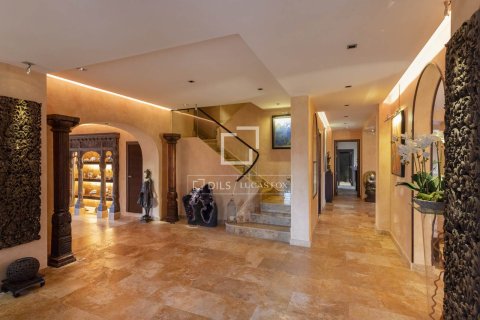 Villa de 8 dormitorios en venta en Sitges, Barcelona, Cataluña, Spain № 3943 - foto 7