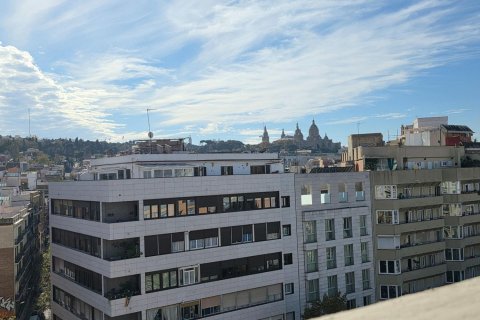 Apartamento de 1 dormitorio en venta en Barcelona, Cataluña, Spain № 6184 - foto 28
