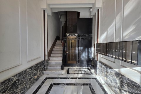 Apartamento de 1 dormitorio en venta en Barcelona, Cataluña, Spain № 6184 - foto 22