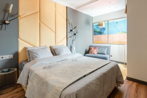 Apartamento de 2 dormitorios en venta en Barcelona, Cataluña, Spain № 6188 - foto 18