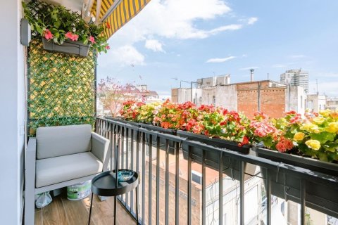 Apartamento de 2 dormitorios en venta en Barcelona, Cataluña, Spain № 6188 - foto 15