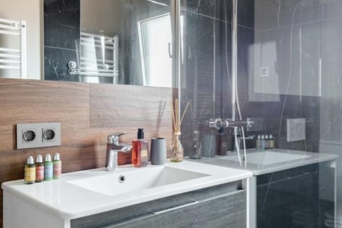 Apartamento de 2 dormitorios en venta en Barcelona, Cataluña, Spain № 6188 - foto 5