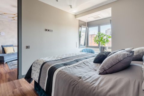 Apartamento de 2 dormitorios en venta en Barcelona, Cataluña, Spain № 6188 - foto 11