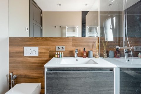Apartamento de 2 dormitorios en venta en Barcelona, Cataluña, Spain № 6188 - foto 9
