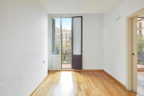 Apartamento de 2 dormitorios en venta en Barcelona, Cataluña, Spain № 6186 - foto 15