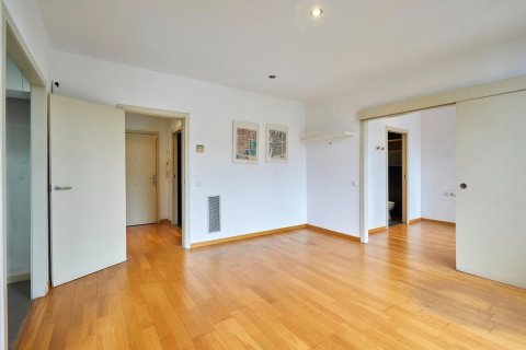 Apartamento de 2 dormitorios en venta en Barcelona, Cataluña, Spain № 6186 - foto 12