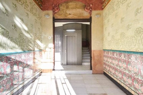 Apartamento de 2 dormitorios en venta en Barcelona, Cataluña, Spain № 6186 - foto 23