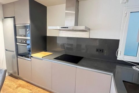 3 bedrooms apartment for sale in Barcelona, Catalonia, Spain № 6187 - photo 6