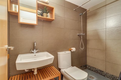 Купить квартиру в Барселона, Испания с 3 комнаты, 69м², № 6189 - фото 22