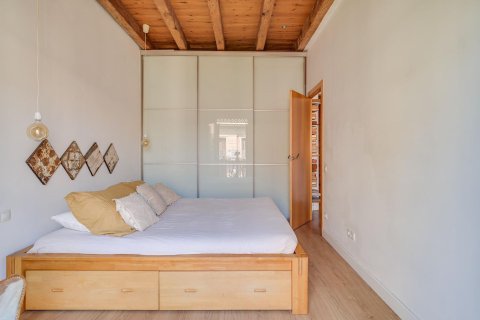 Купить квартиру в Барселона, Испания с 3 комнаты, 69м², № 6189 - фото 16