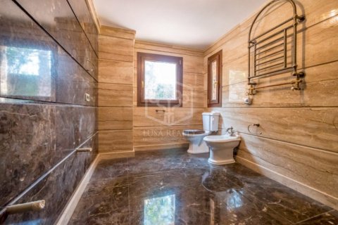 Villa de 4 dormitorios en venta en Blanes, Gerona, Cataluña, Spain № 919 - foto 21
