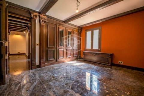 Villa de 4 dormitorios en venta en Blanes, Gerona, Cataluña, Spain № 919 - foto 16